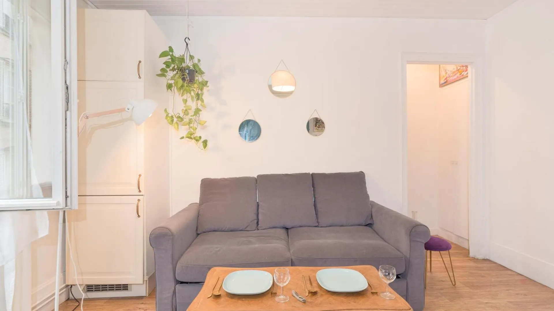 Beautiful Equipped In Apartment Paris